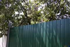 Free picture (A fence made of metal profiles) from https://torange.biz/fence-made-metal-profiles-20053